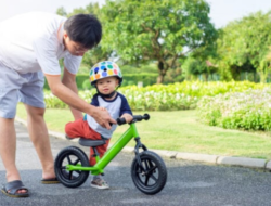 Tren Balance Bike Untuk Anak, Berikut Manfaat Bagi Kesehatan Sikecil